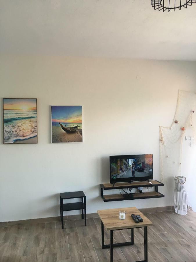 דירות Ofrínion Sunrise View מראה חיצוני תמונה